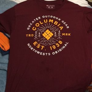 Columbia T-shirt